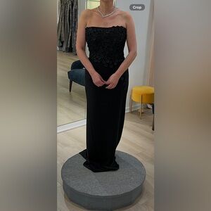 Elegant Black Strapless Floral Dress